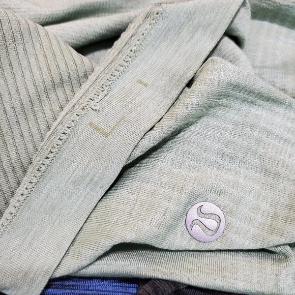 Lululemon Men Activewear Shirt Large Green Movement Is Medicine Crew Neck Tee - Picture 10 of 10